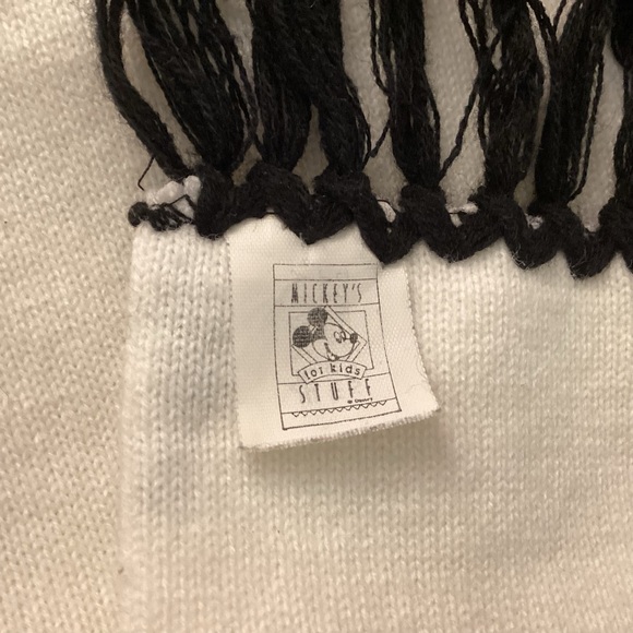 Black and white Mickey Mouse Scarf - Picture 8 of 10